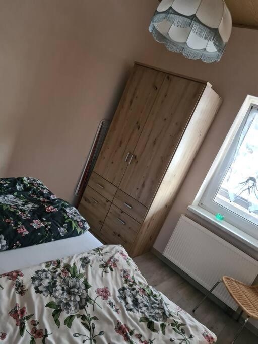 Gemuetliche Ferienwohnung Am Waldrand Elgersburg Exterior photo